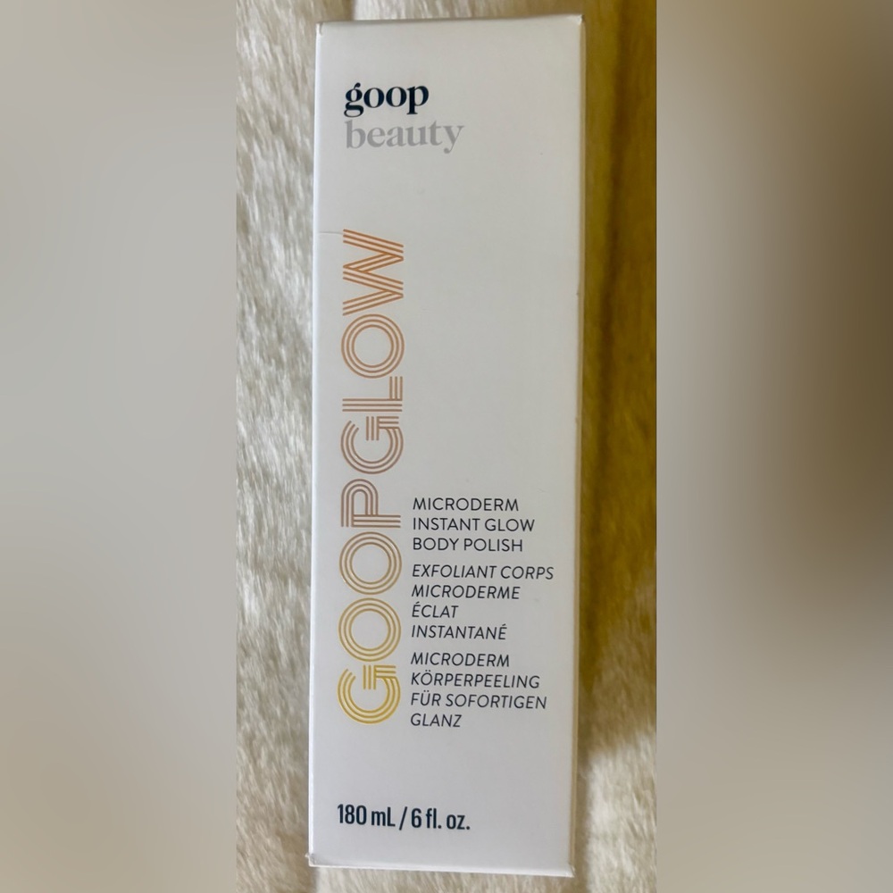 MICRODERM INSTANT GLOW BODY POLISH by goop